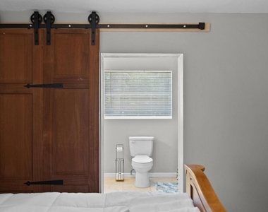 4220 Sunrise Boulevard - Photo Thumbnail 5