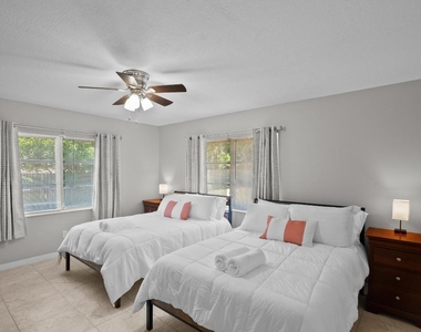 4220 Sunrise Boulevard - Photo Thumbnail 7