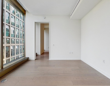 500 W 18th Street - Photo Thumbnail 7