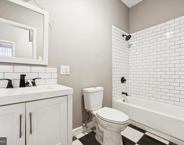 2034 Mount Vernon Street - Photo Thumbnail 3