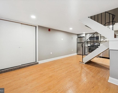2034 Mount Vernon Street - Photo Thumbnail 8