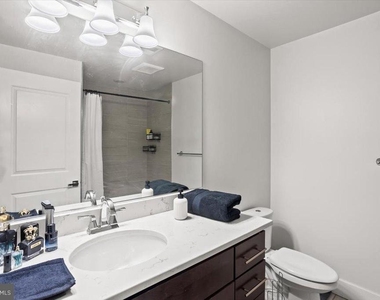 231 State Street - Photo Thumbnail 10