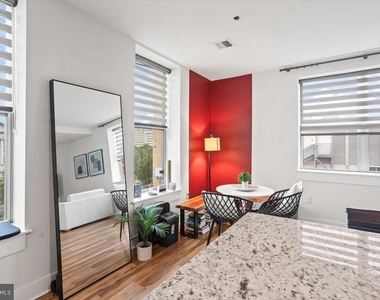 231 State Street - Photo Thumbnail 5