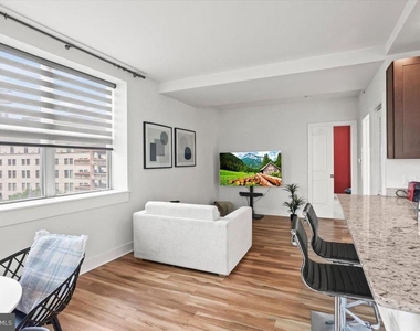 231 State Street - Photo Thumbnail 6