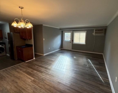 3103 Naylor Road Se - Photo Thumbnail 3