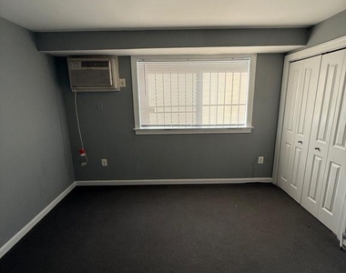 3103 Naylor Road Se - Photo Thumbnail 7