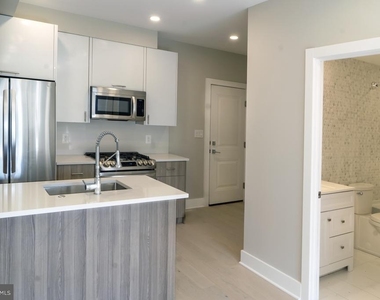 812 18th Street Ne - Photo Thumbnail 5