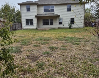 808 Busleigh Castle Way - Photo Thumbnail 27