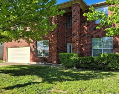 808 Busleigh Castle Way - Photo Thumbnail 29