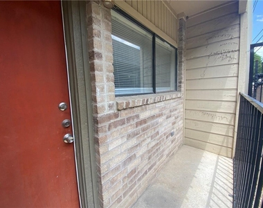 3000 Guadalupe St - Photo Thumbnail 5