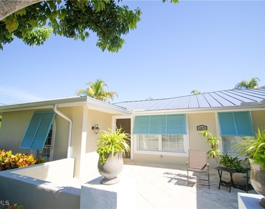 1645 Mullet Court - Photo Thumbnail 1