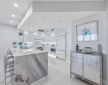 1065 Borghese Lane - Photo Thumbnail 10
