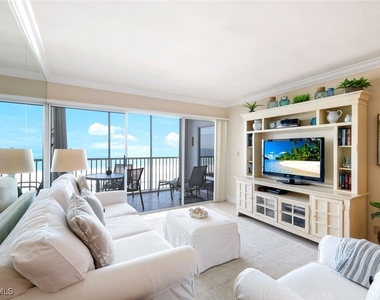 3443 Gulf Shore Boulevard N - Photo Thumbnail 4