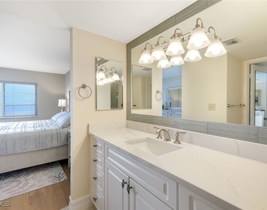 3443 Gulf Shore Boulevard N - Photo Thumbnail 15