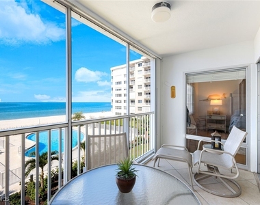 3443 Gulf Shore Boulevard N - Photo Thumbnail 19