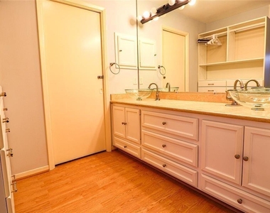 4724 Post Oak Timber Drive - Photo Thumbnail 16