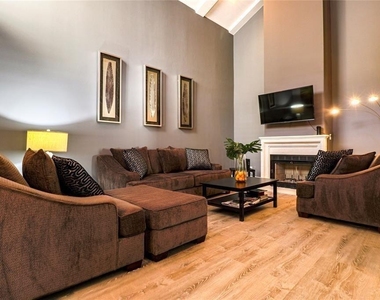 4724 Post Oak Timber Drive - Photo Thumbnail 12