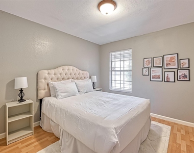 2215 Fort Laramie Drive - Photo Thumbnail 23