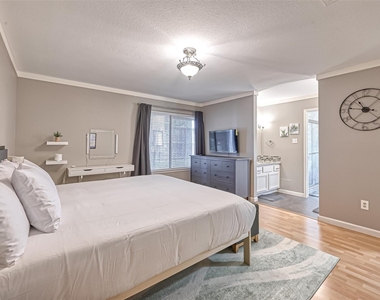 2215 Fort Laramie Drive - Photo Thumbnail 27