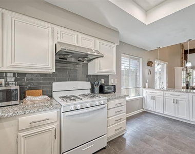 2215 Fort Laramie Drive - Photo Thumbnail 20