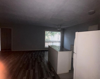 4626 Bell Street - Photo Thumbnail 3