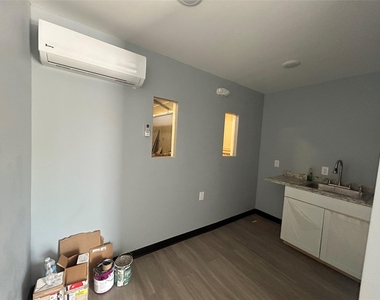 6936 Lozier Street - Photo Thumbnail 3