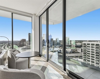 1000 Water Street - Photo Thumbnail 3