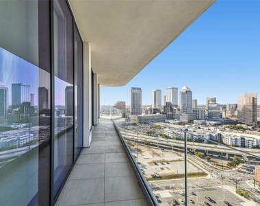 1000 Water Street - Photo Thumbnail 36