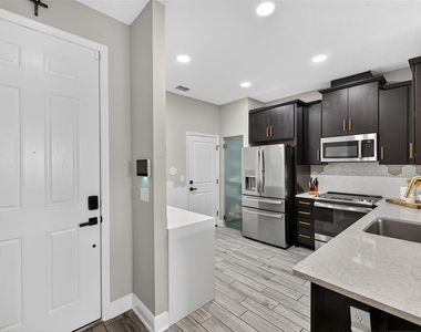 2419 Foggy Creek Circle - Photo Thumbnail 3
