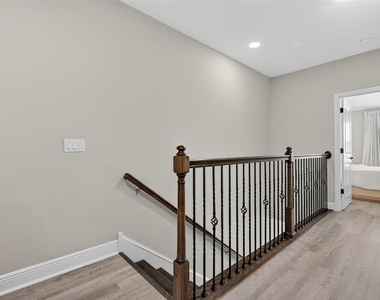 2419 Foggy Creek Circle - Photo Thumbnail 18