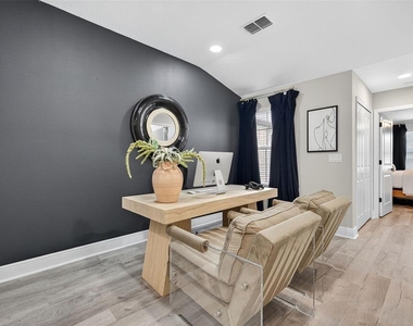 2419 Foggy Creek Circle - Photo Thumbnail 19