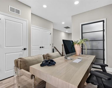 2419 Foggy Creek Circle - Photo Thumbnail 20