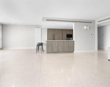 860 Ashford Avenue #5c Unit #1 - Photo Thumbnail 7