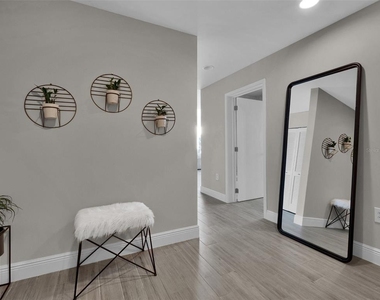 525 E Jackson Street - Photo Thumbnail 38