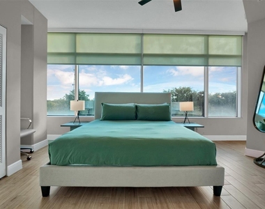 525 E Jackson Street - Photo Thumbnail 17