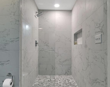 525 E Jackson Street - Photo Thumbnail 19