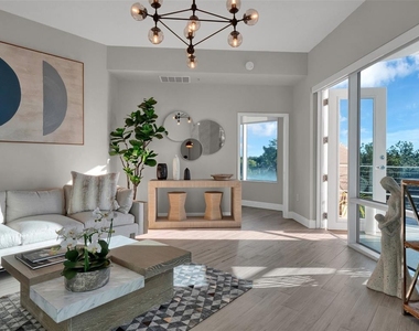 525 E Jackson Street - Photo Thumbnail 10