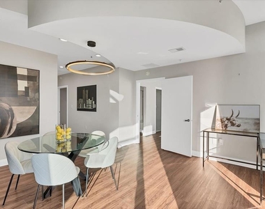 525 E Jackson Street - Photo Thumbnail 12
