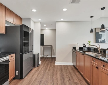 525 E Jackson Street - Photo Thumbnail 19