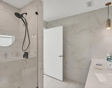 525 E Jackson Street - Photo Thumbnail 26