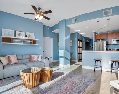 525 E Jackson Street - Photo Thumbnail 28