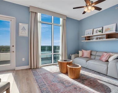 525 E Jackson Street - Photo Thumbnail 26
