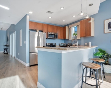 525 E Jackson Street - Photo Thumbnail 12