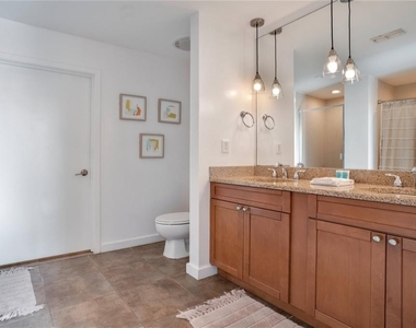 525 E Jackson Street - Photo Thumbnail 36