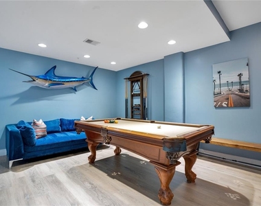 525 E Jackson Street - Photo Thumbnail 10