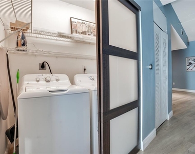 525 E Jackson Street - Photo Thumbnail 45