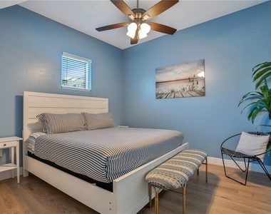 525 E Jackson Street - Photo Thumbnail 41