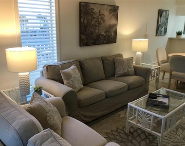 4849 Saxon Drive - Photo Thumbnail 3