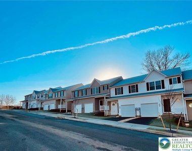 314 Barber Street - Photo Thumbnail 1