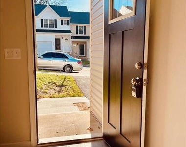 314 Barber Street - Photo Thumbnail 11